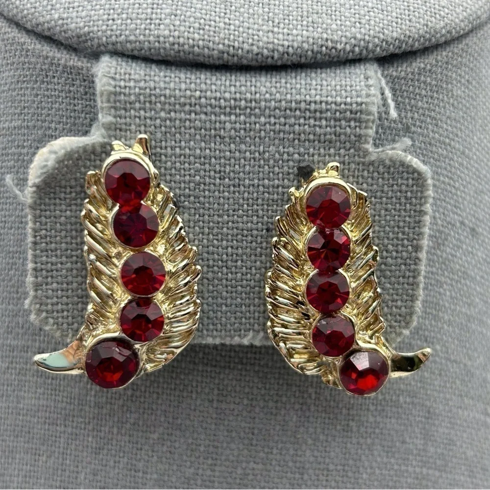 Vintage Silver Tone Abstract Textured Bird Clip On Earrings with Red Rhinestones
